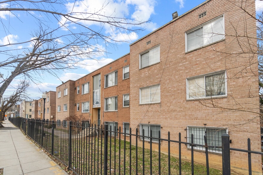 122-124 Atlantic St SE, Washington, DC à vendre - Photo principale - Image 1 de 3