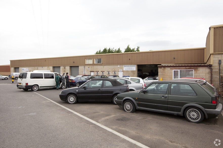 Paices Hl, Aldermaston for lease - Building Photo - Image 2 of 2