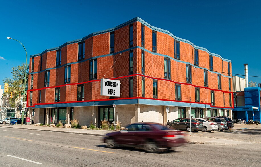 825 Sherbrook St, Winnipeg, MB à louer - Photo du bâtiment - Image 3 de 4