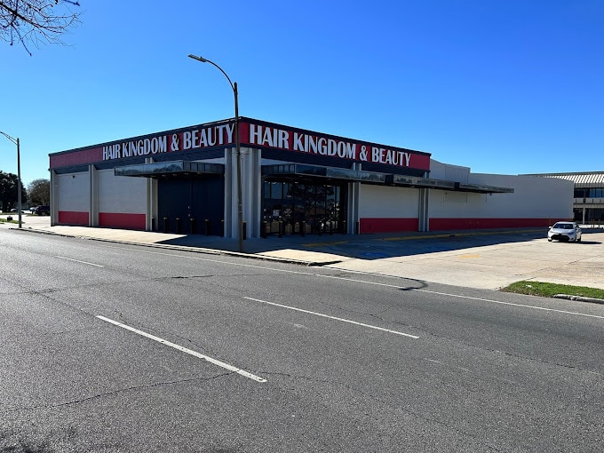 7040-7094 Read Blvd, New Orleans, LA for lease - Building Photo - Image 1 of 5