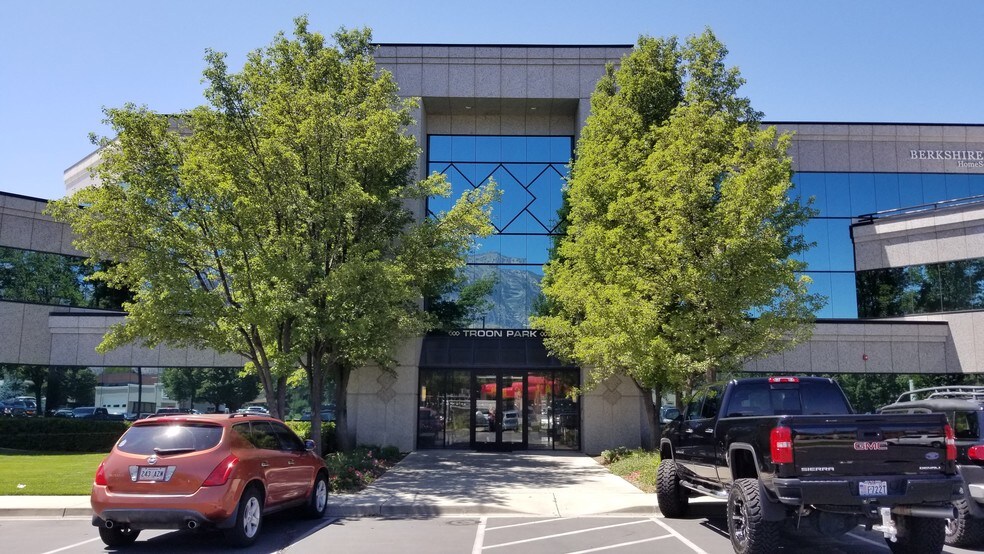 574-584 S State St, Orem, UT à louer - Photo du bâtiment - Image 1 de 13