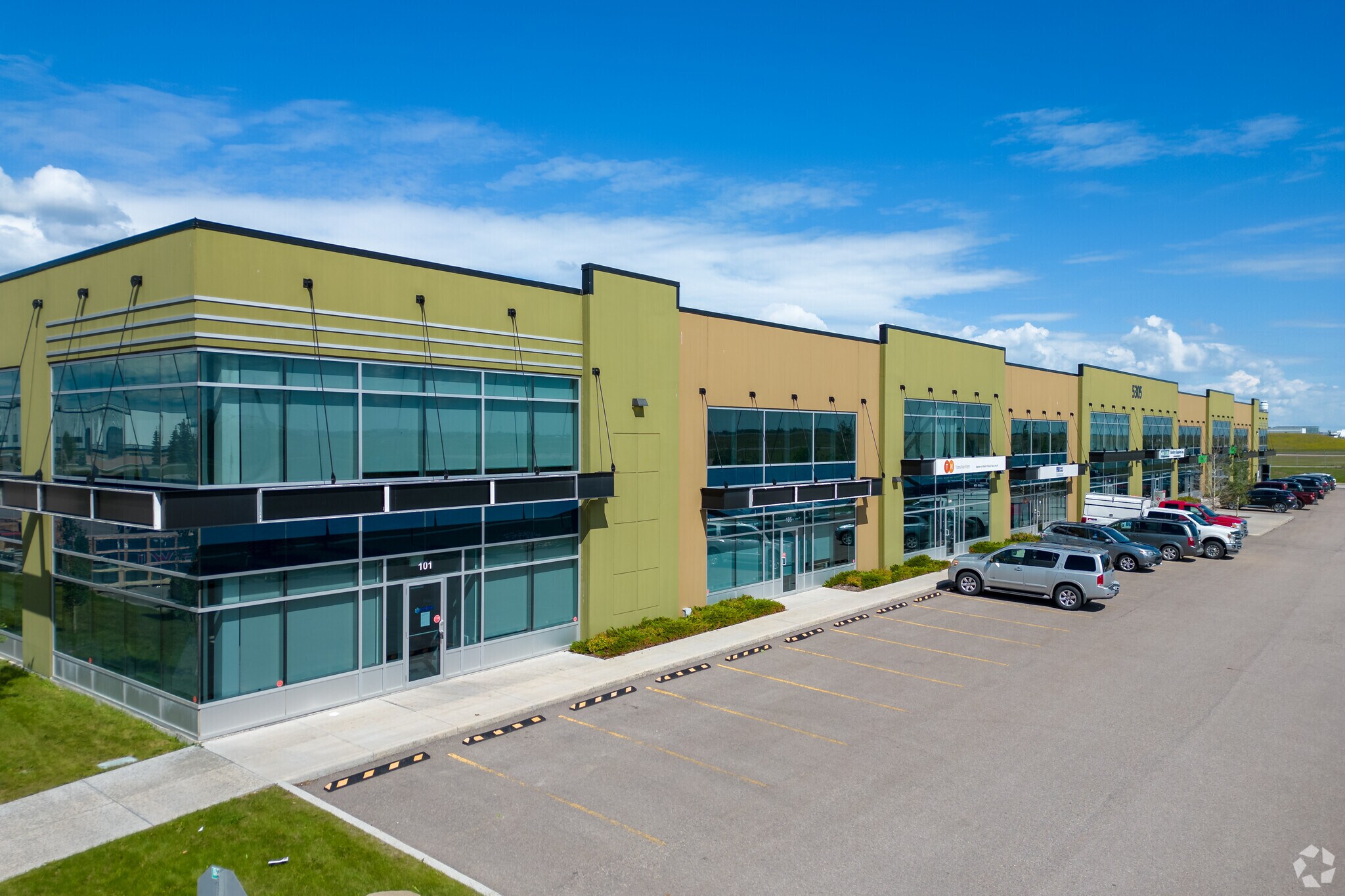 5305 McCall Way, Calgary, AB à vendre Photo principale- Image 1 de 1