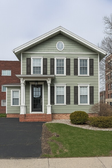 400 S Jackson St, Jackson, MI for sale - Building Photo - Image 1 of 13