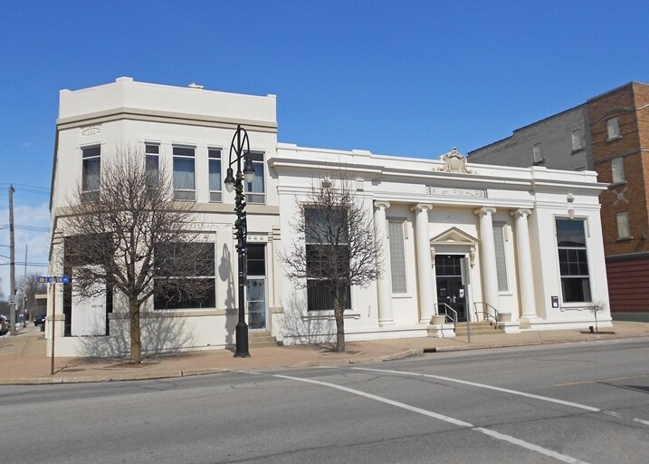 305 E Huron Ave, Bad Axe, MI à louer - Photo du bâtiment - Image 2 de 9