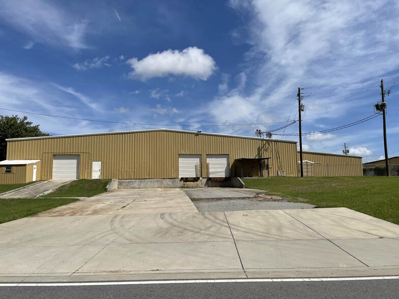 55 Lamb Loop, Tifton, GA for lease - Building Photo - Image 3 of 32