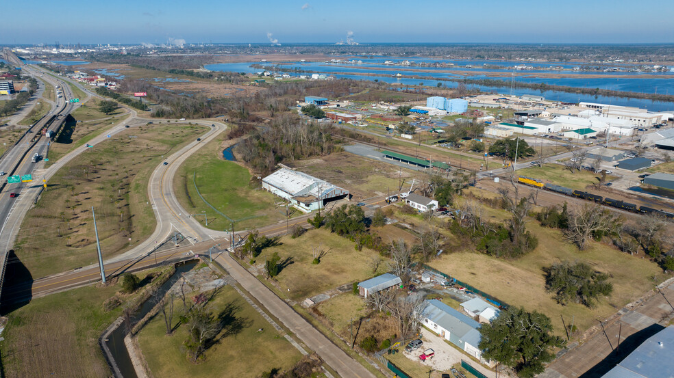 124 Ryan St, Lake Charles, LA for sale - Building Photo - Image 2 of 10