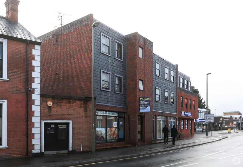 131-139 High St, Egham for lease - Building Photo - Image 2 of 4