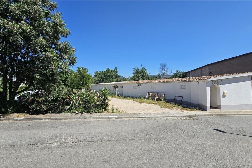 Polígon Industrial el Pinatar, Caldes de Montbui, Barcelona à vendre - Photo du bâtiment - Image 2 de 13