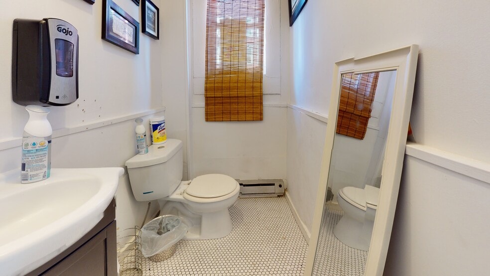 934 State St, New Haven, CT for lease - Interior Photo - Image 3 of 28
