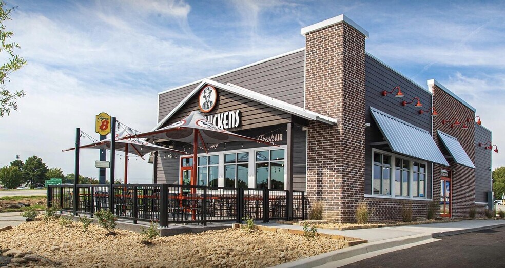 1870 John Harden Dr, Jacksonville, AR à louer - Photo du bâtiment - Image 2 de 3