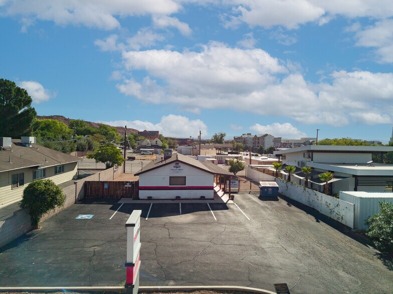 122 N 200 W, Saint George, UT à louer - Photo principale - Image 1 de 7