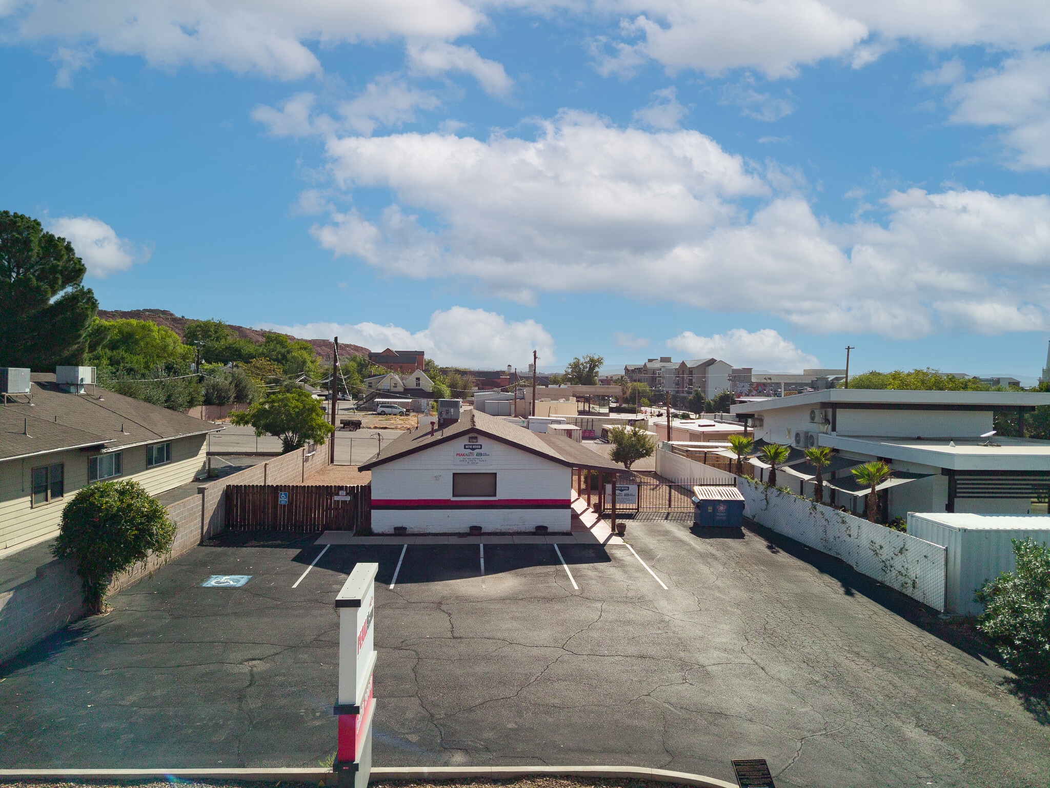 122 N 200 W, St George, UT for lease Primary Photo- Image 1 of 8