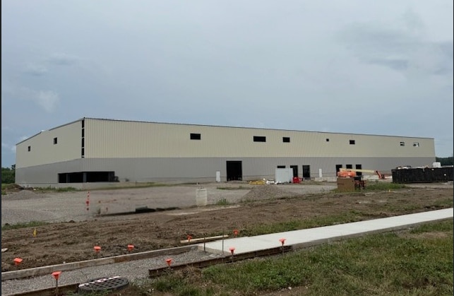 25940 Commerce Dr, Defiance, OH for lease Building Photo- Image 1 of 6