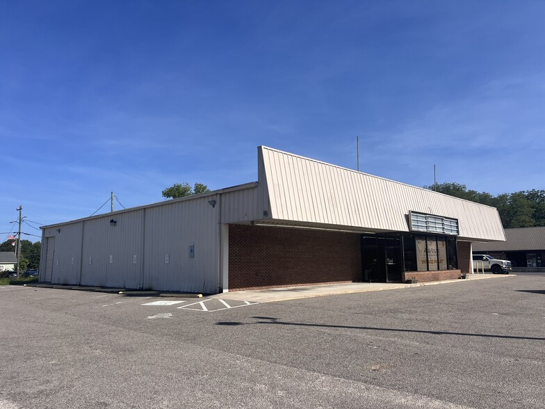 177 N Sycamore St, Aberdeen, NC for sale - Building Photo - Image 1 of 24