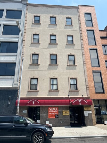 1725 E 12th St, Brooklyn, NY for lease - Building Photo - Image 2 of 17