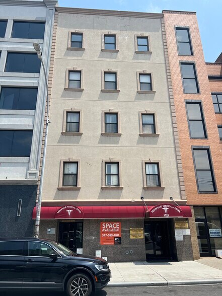 1725 E 12th St, Brooklyn, NY à louer - Photo du bâtiment - Image 2 de 17