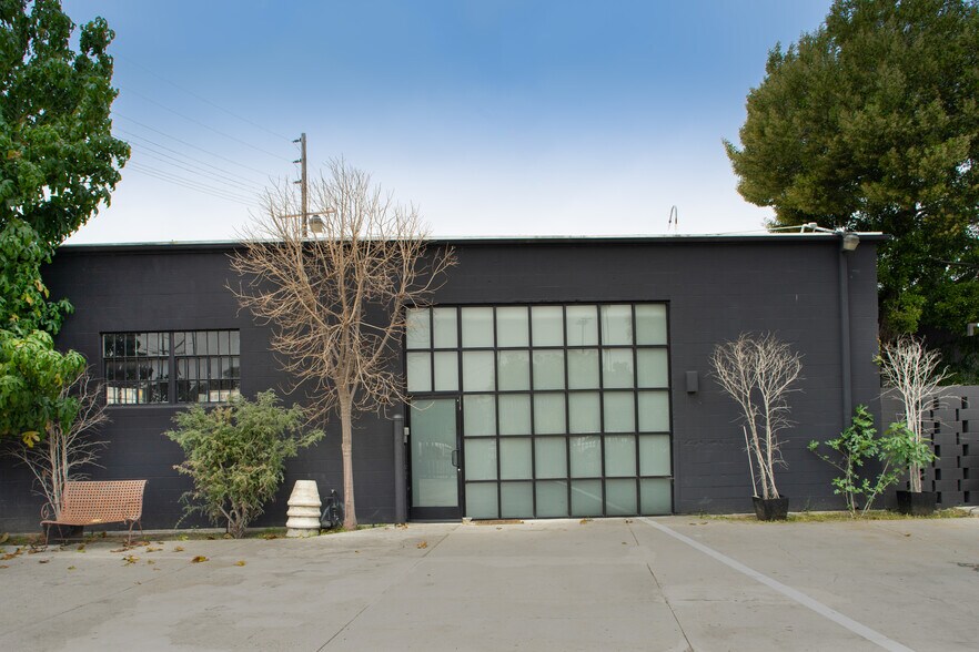 3641-3645 10th Ave, Los Angeles, CA à louer - Photo du bâtiment - Image 3 de 25