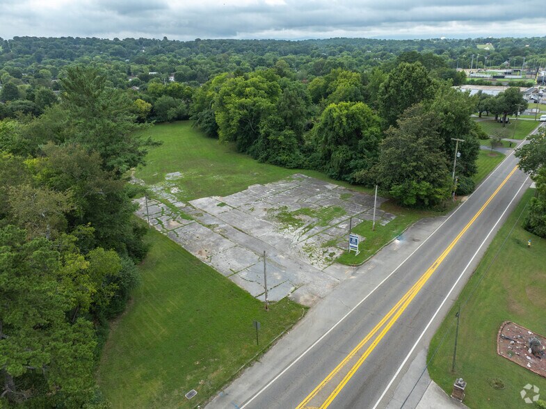 2738 E Broadway Ave, Maryville, TN à vendre - Photo principale - Image 1 de 19