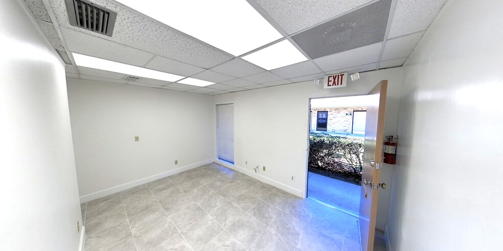 6316 San Juan Ave, Jacksonville, FL à louer - Photo intérieure - Image 3 de 12
