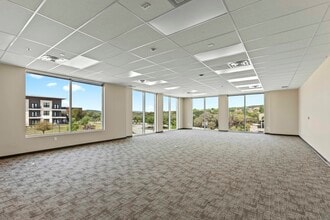 3239 N Loop 1604, San Antonio, TX for lease Interior Photo- Image 1 of 1