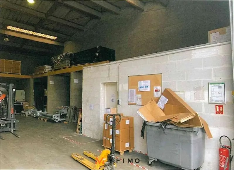 Industrial in Orgeval for lease - Interior Photo - Image 3 of 4