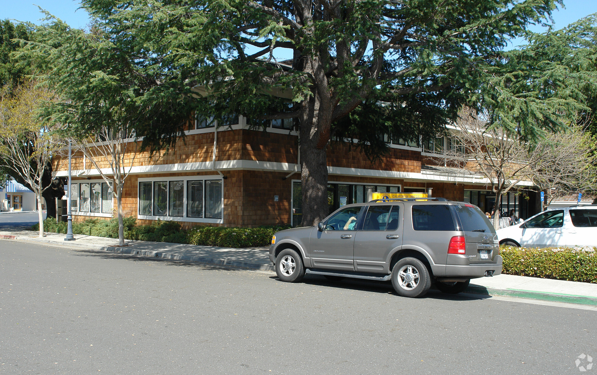 1571-1577 Carob Ln, Los Altos, CA for lease Primary Photo- Image 1 of 5