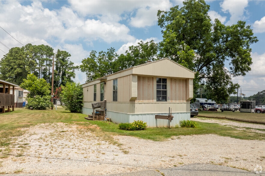 Greenville SC Investment Opportunity portfolio of 2 properties for sale on LoopNet.ca - Building Photo - Image 2 of 29