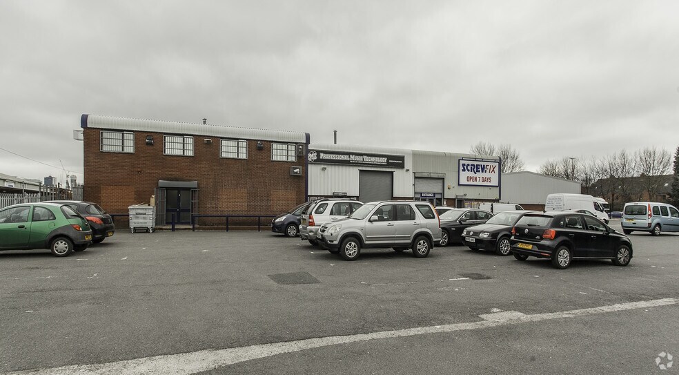 Regent Rd, Salford à louer - Photo du bâtiment - Image 2 de 5