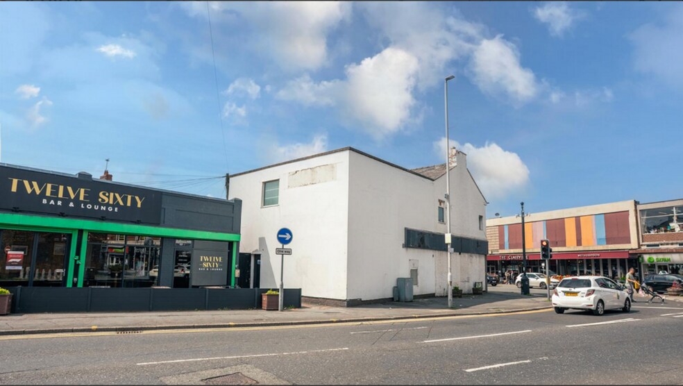 31-35 Wallasey Rd, Wallasey à louer - Photo du bâtiment - Image 2 de 6