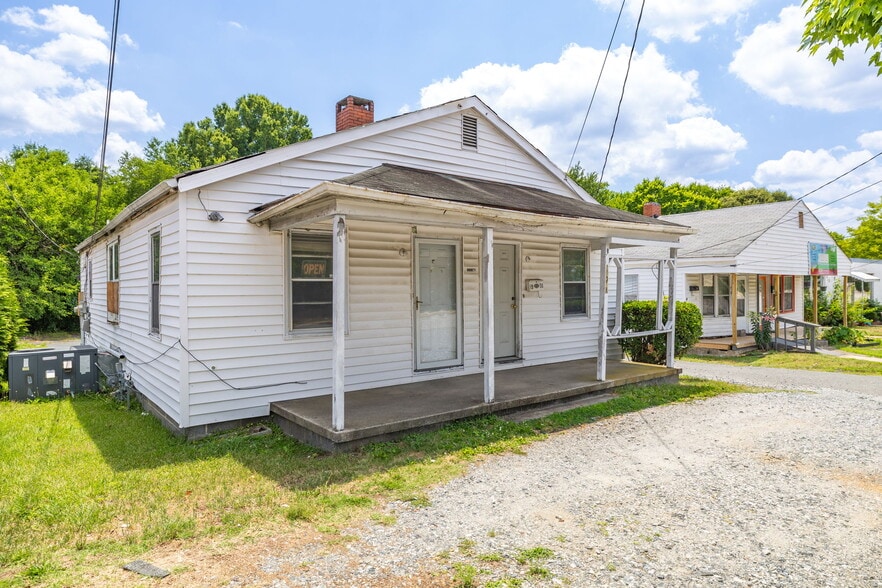 1938 E Market St, Greensboro, NC for sale - Building Photo - Image 1 of 9