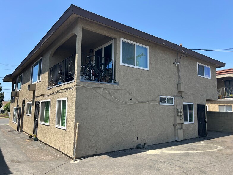 14534 Bellflower Blvd, Bellflower, CA à vendre - Photo du bâtiment - Image 3 de 10