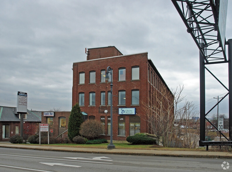 22 Bridge St, Concord, NH for lease - Building Photo - Image 2 of 7