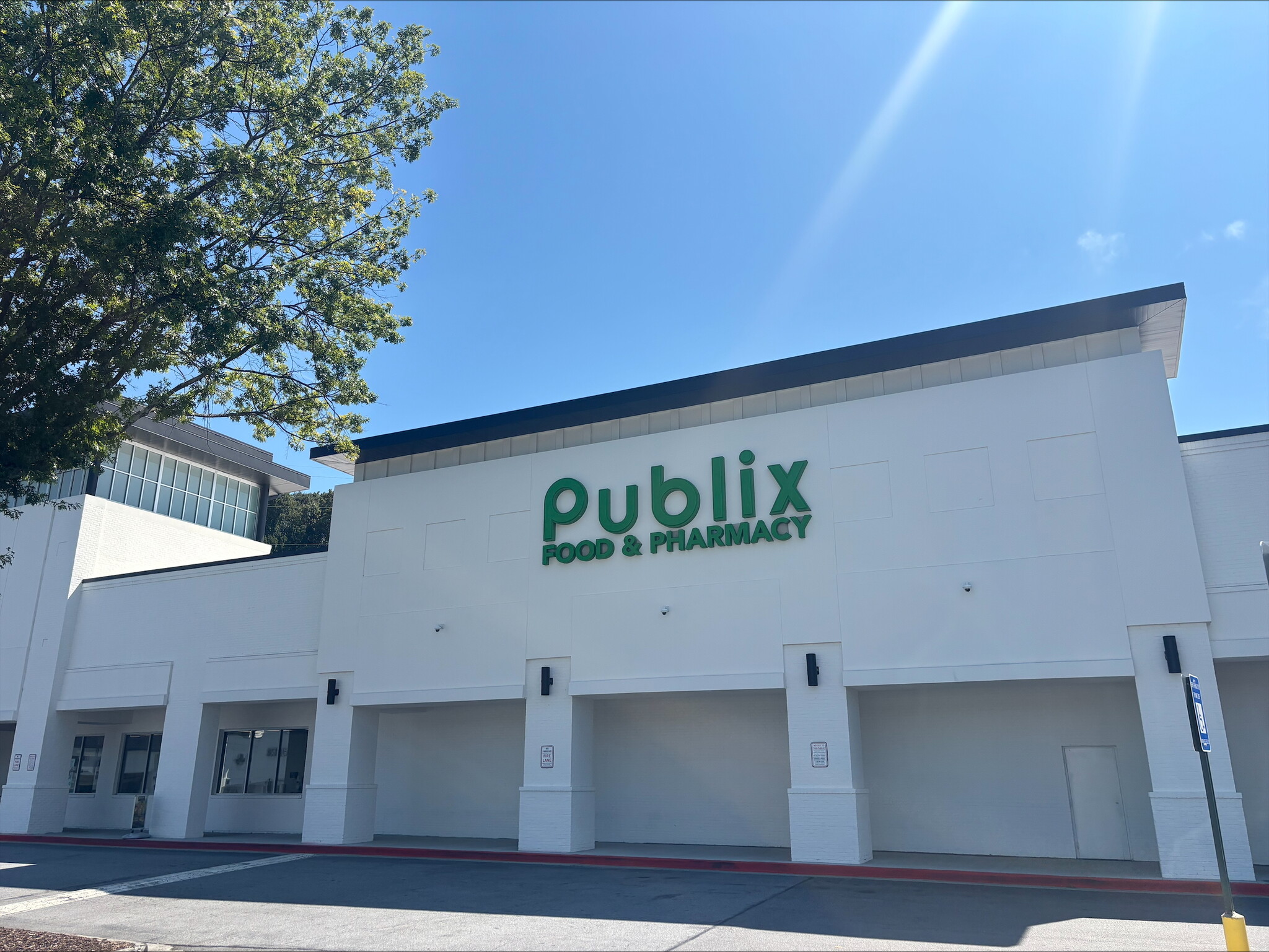 6500 NE Roswell Rd, Atlanta, GA for lease Primary Photo- Image 1 of 12