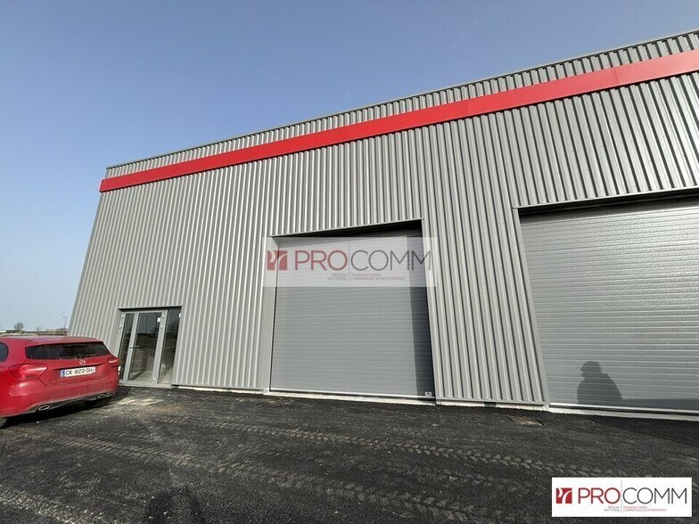 Flex in Mainvilliers for lease - Building Photo - Image 2 of 9