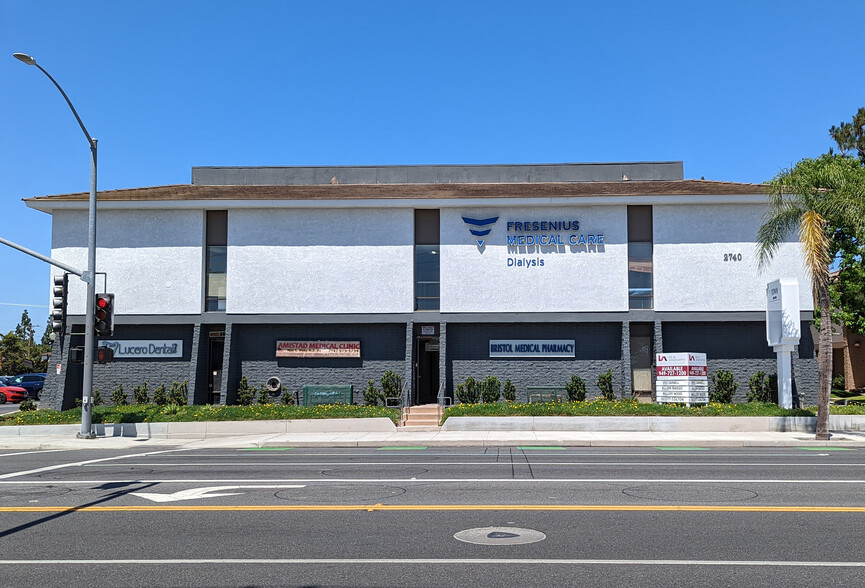 2740 S Bristol St, Santa Ana, CA for lease - Primary Photo - Image 1 of 7