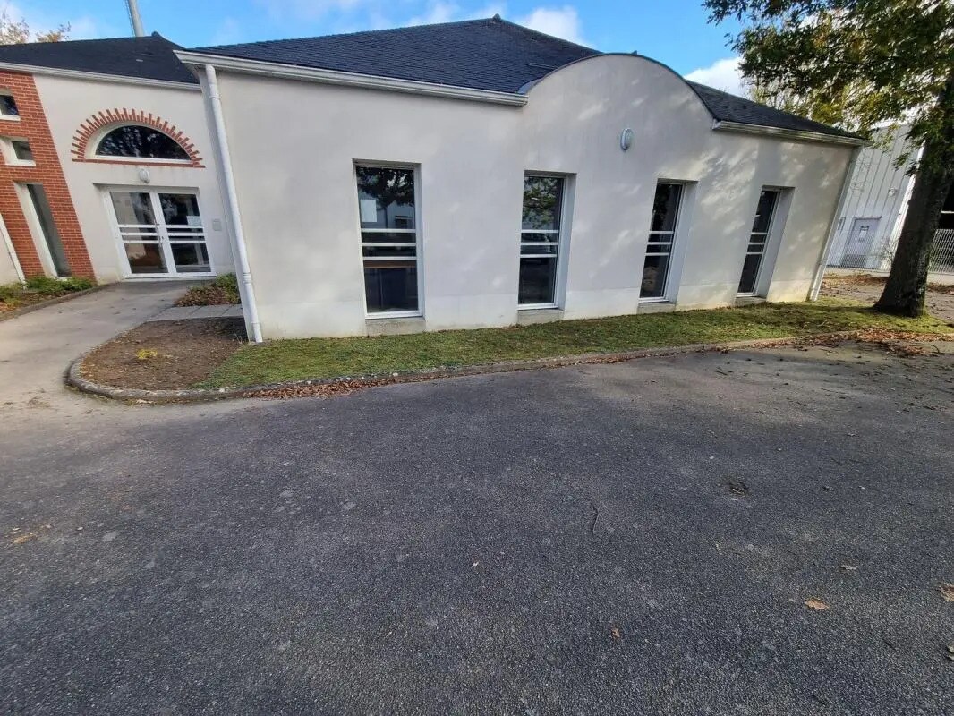 Bureau dans Sainte-Luce-sur-Loire à vendre Photo du bâtiment- Image 1 de 6
