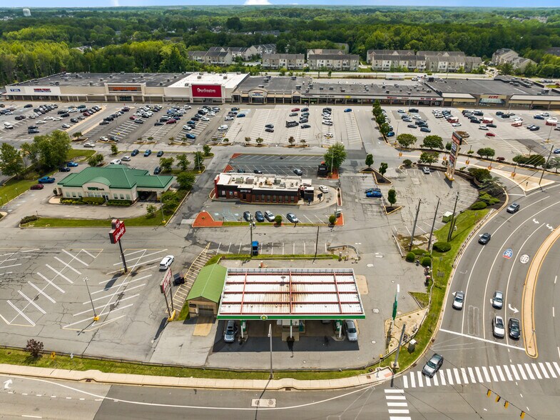 91-290 University Plz, Newark, DE à louer - Photo du bâtiment - Image 3 de 11