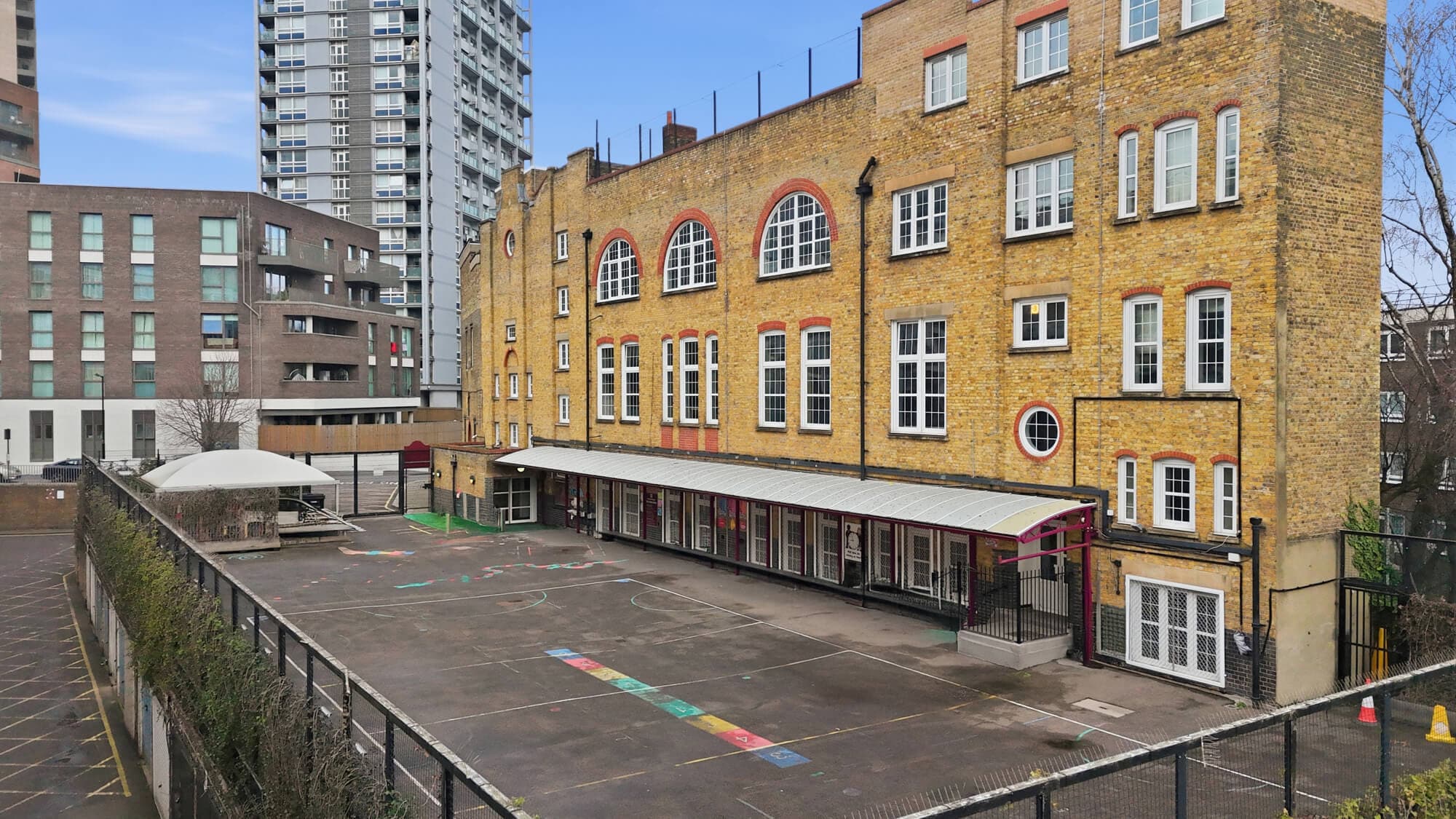 19 Cirencester St, London for lease Primary Photo- Image 1 of 2