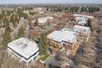 1755 Creekside Oaks Dr, Sacramento, CA - aerial  map view