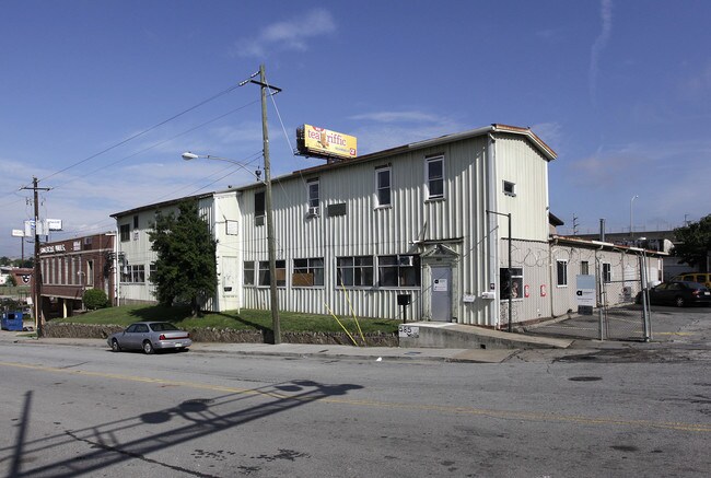 More details for 585 Wells St SW, Atlanta, GA - Industrial for Sale
