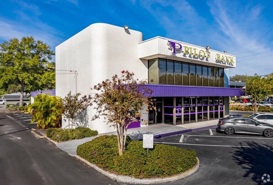 2180 4th St N, Saint Petersburg, FL à vendre - Photo du bâtiment - Image 2 de 7