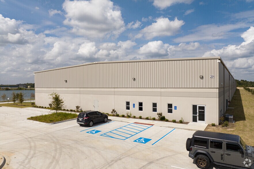 251 Morgan Lakes Industrial Blvd, Pooler, GA à louer - Photo du bâtiment - Image 3 de 37