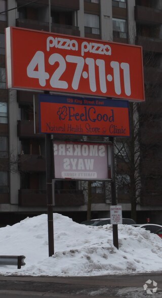 129 King St E, Oshawa, ON à louer - Photo du bâtiment - Image 2 de 7