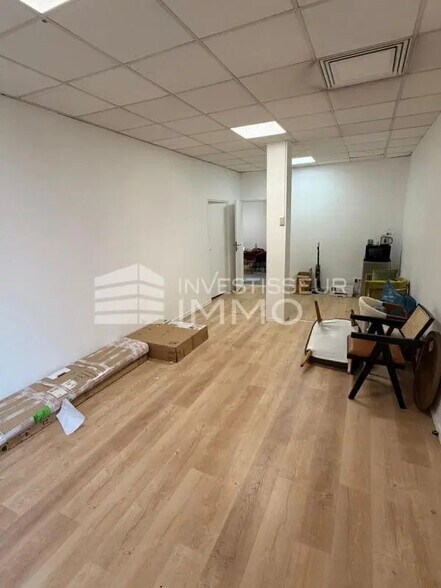 Flex in Massy for lease - Interior Photo - Image 3 of 7