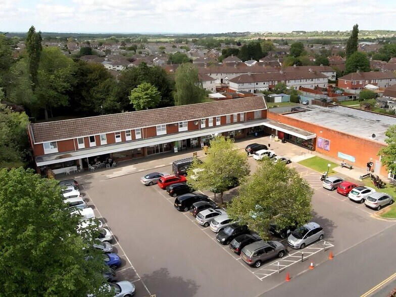 1-8 Ellendune, Wroughton à louer - Photo du bâtiment - Image 2 de 11