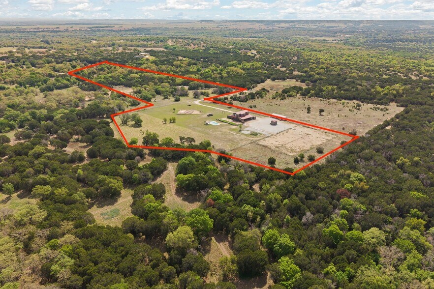3119 County Road 2730, Glen Rose, TX à vendre - Photo du bâtiment - Image 2 de 33