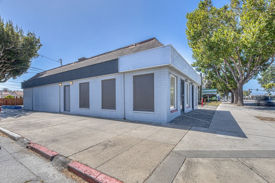 729 S Main St, Salinas, CA for sale - Building Photo - Image 2 of 27