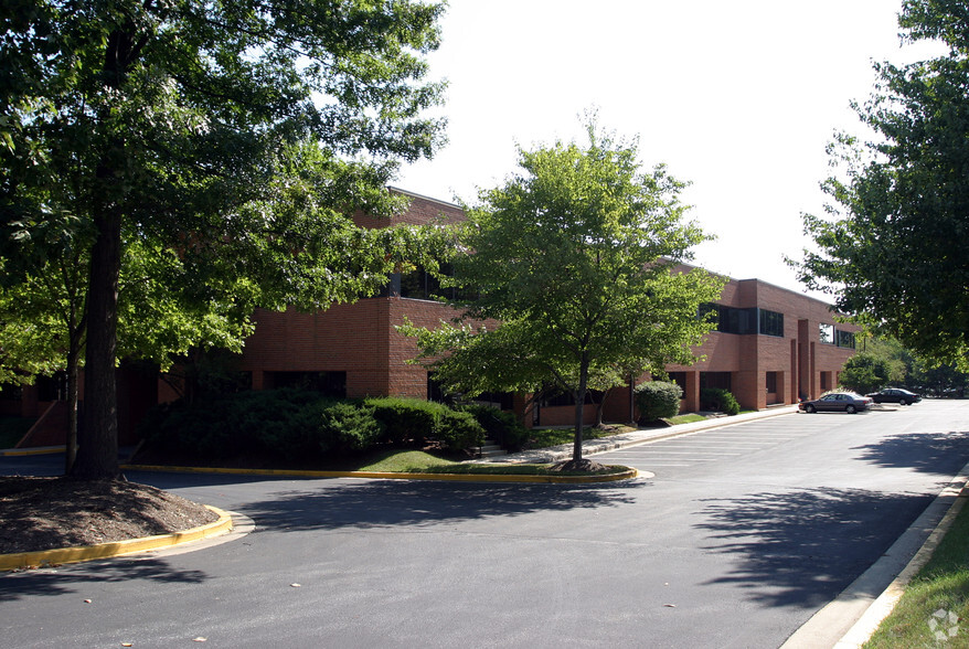 20271 Goldenrod Ln, Germantown, MD for lease - Building Photo - Image 2 of 5