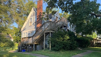 Plus de détails pour 701 S Rawlings St, Carbondale, IL - Multi-résidentiel à vendre