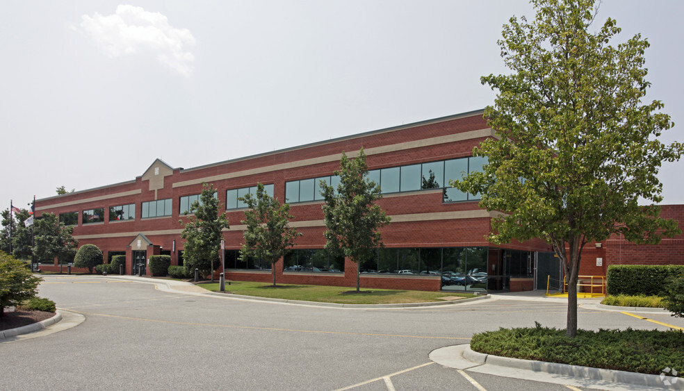 1309 Executive Blvd, Chesapeake, VA for lease - Building Photo - Image 3 of 6